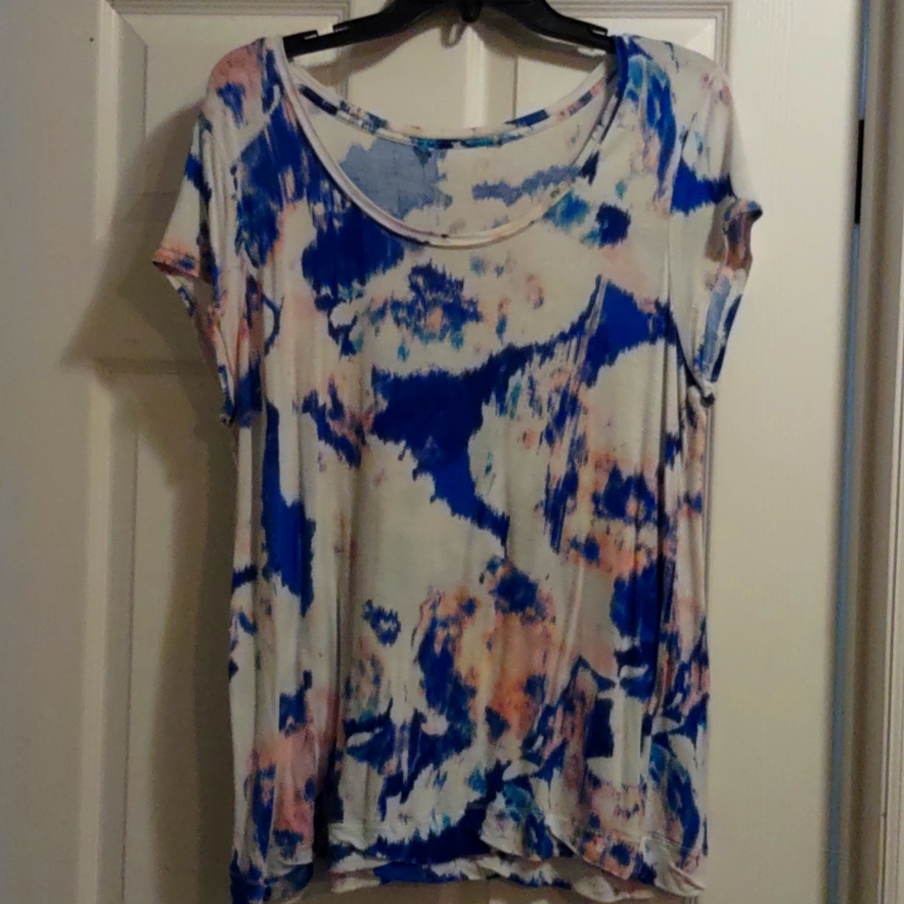 Vera Wang no sleeve shirt